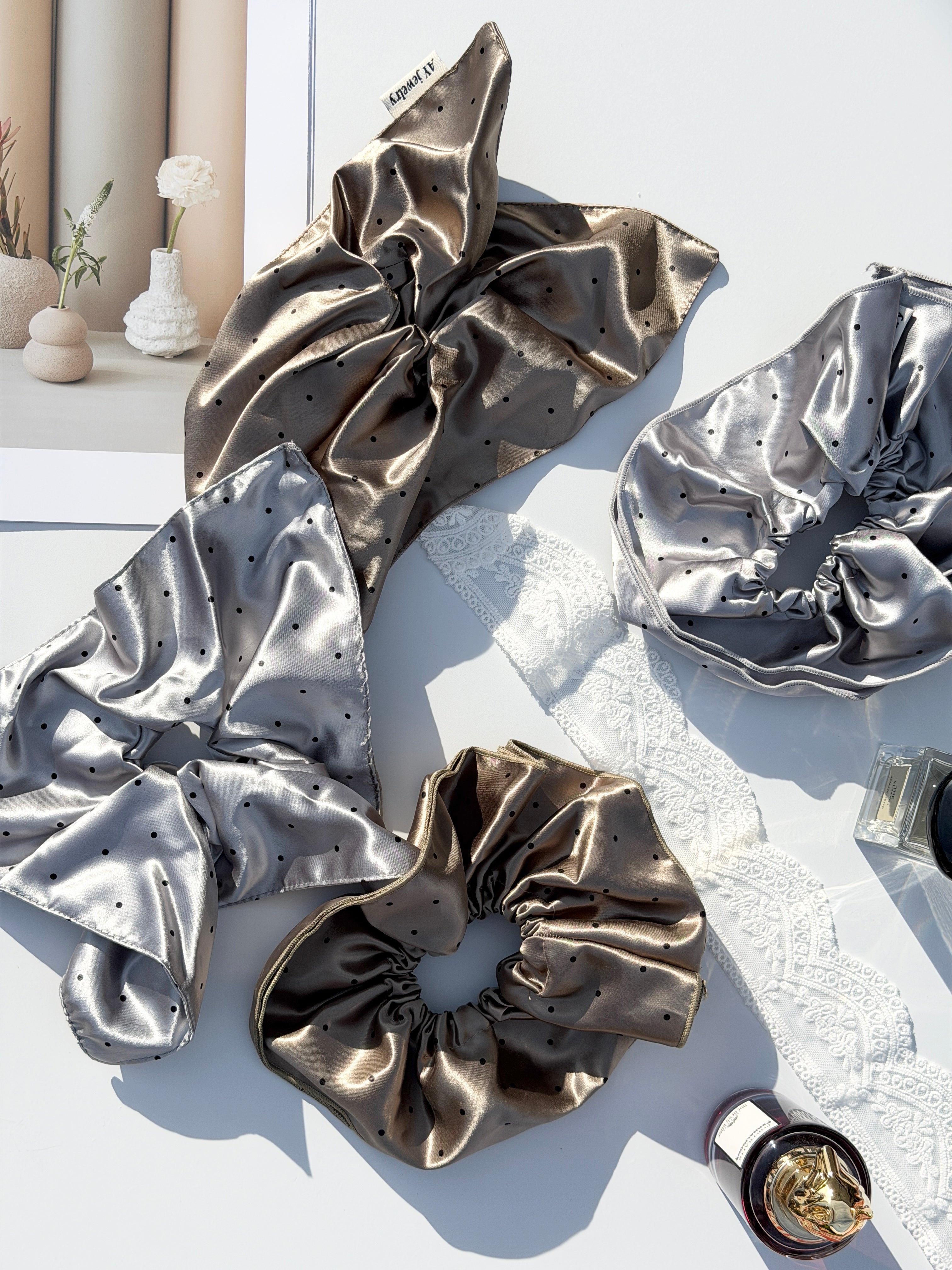Hair Ties / Scrunchies
