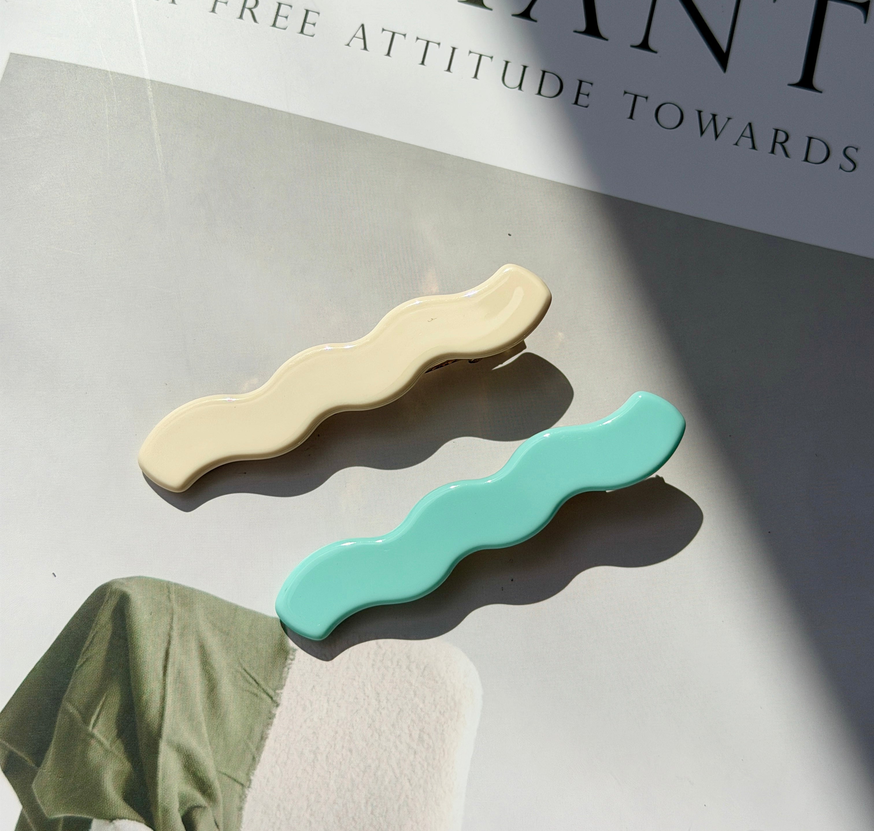 Wavy Hair Clips Set