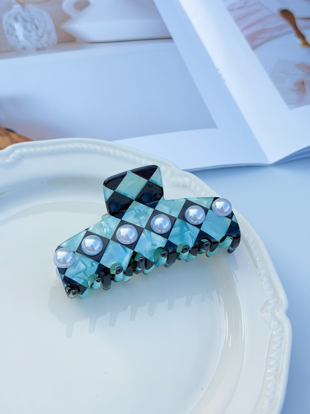 Pearl Checkerboard Hair Claw Clip