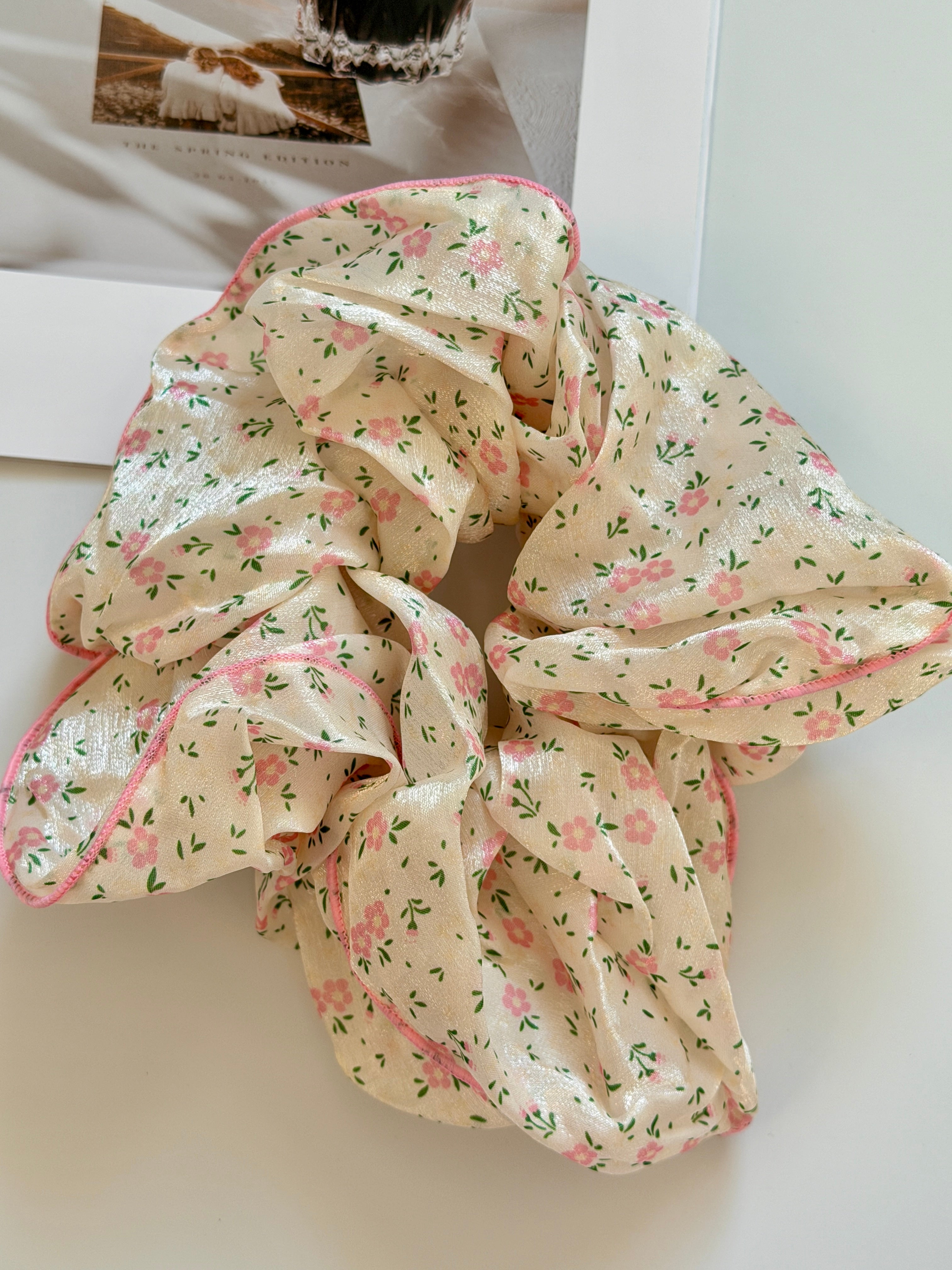 Ditsy Floral Oversized Scrunchie