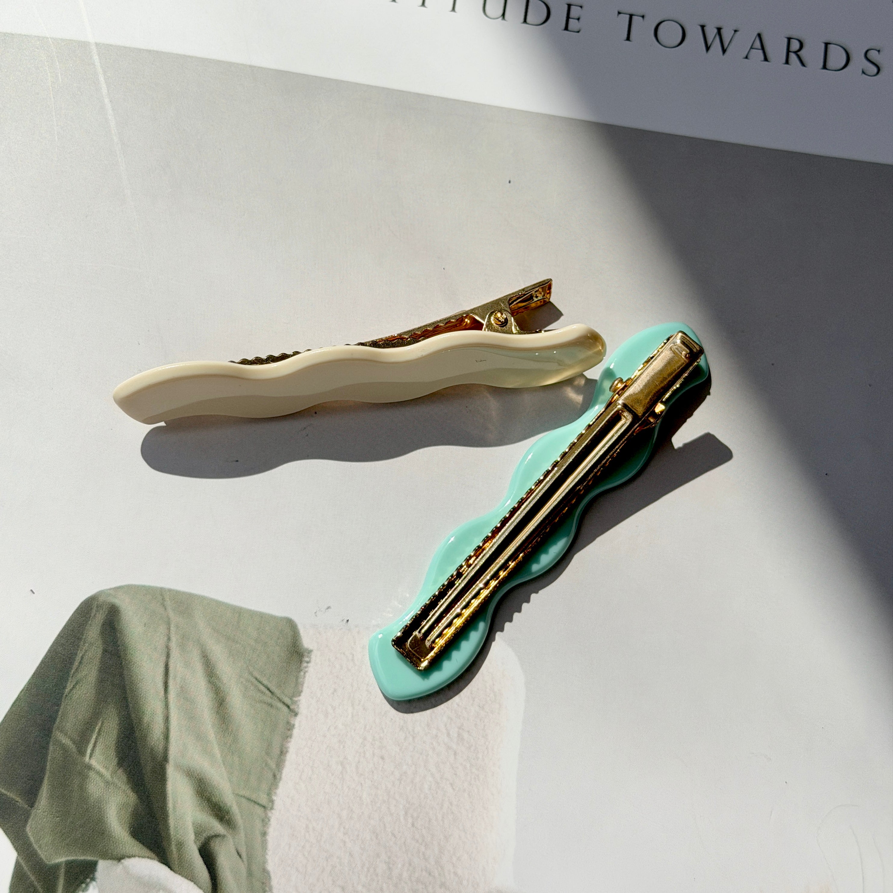 Wavy Hair Clips Set